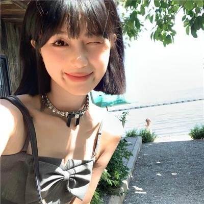 楼上的人们 海报
